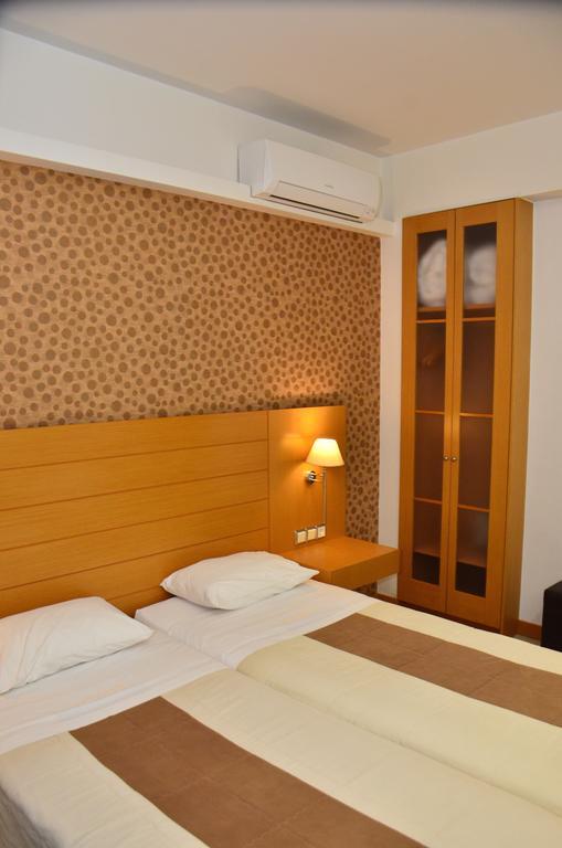 Deves Hotel Nauplia Esterno foto
