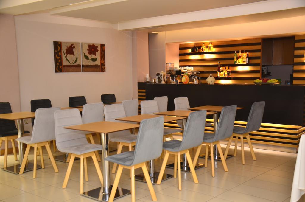 Deves Hotel Nauplia Esterno foto